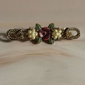 🛍️3/$15🛍️ 1928 Collection Antiqued Gold Floral Brooch 1.75”